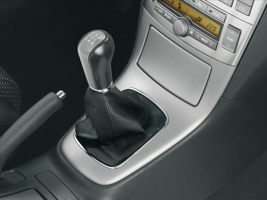  Toyota Avensis Sedan 2006 года  (фото 55 из 113)